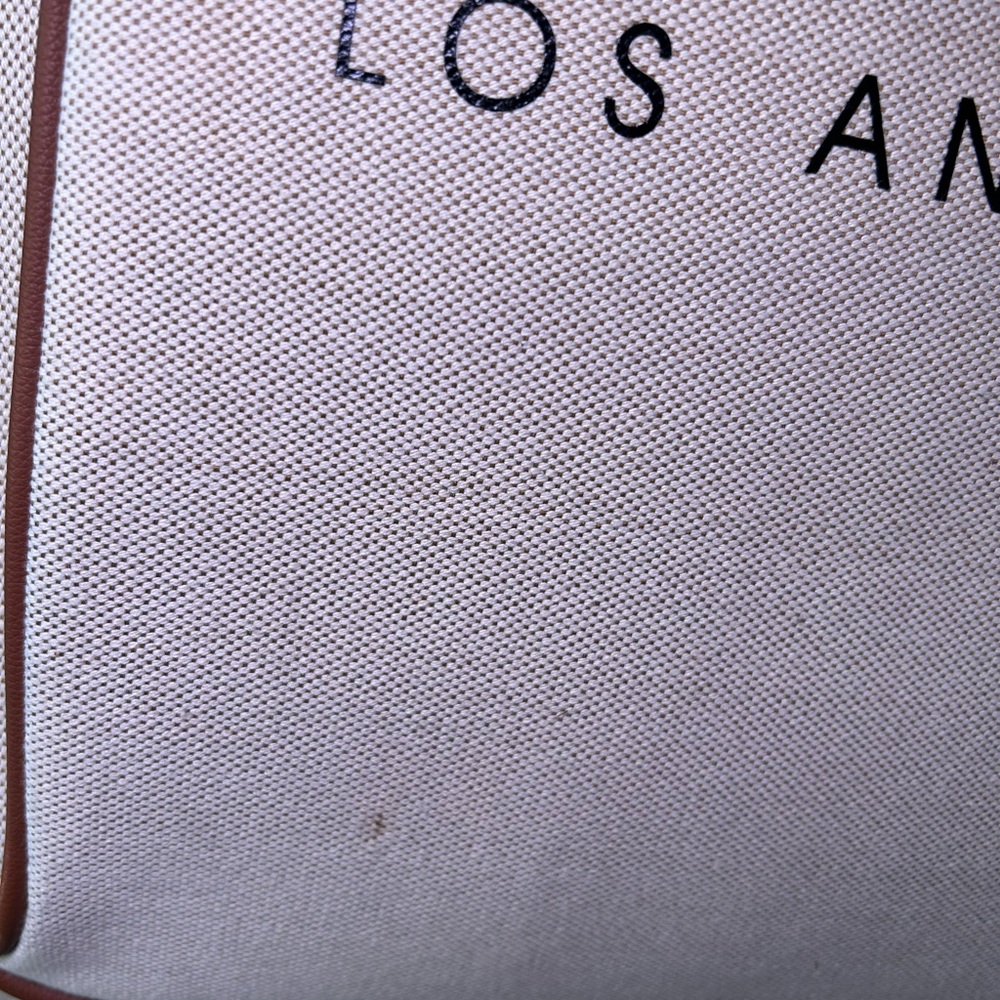 Guess Luggage - Picture 4 of 10